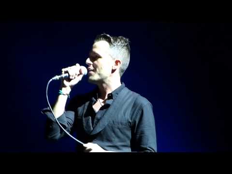 The Killers - Don't Look Back in Anger (Oasis cover)