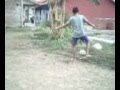 adegan lucu main bola