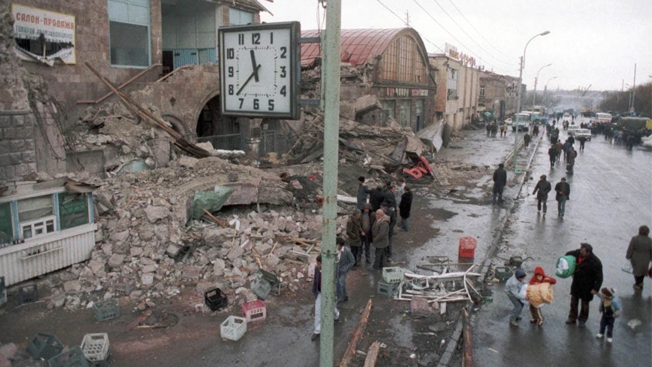 Դեկտեմբերի 7- ը 1988 թ. երկրաշարժի զոհերի հիշատակի օրն է