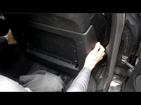 BMW 7 (e38). Как снять нижнюю накладку спинки сиденья.