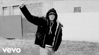 Eminem - Detroit Vs. Everybody (ft. Royce da 5'9, Big Sean, Danny Brown, Dej Loaf, Trick Trick) Eminem - Detroit Vs. Everybody (ft. Royce da 5'9, Big Sean, Danny Brown, Dej Loaf, Trick Trick)