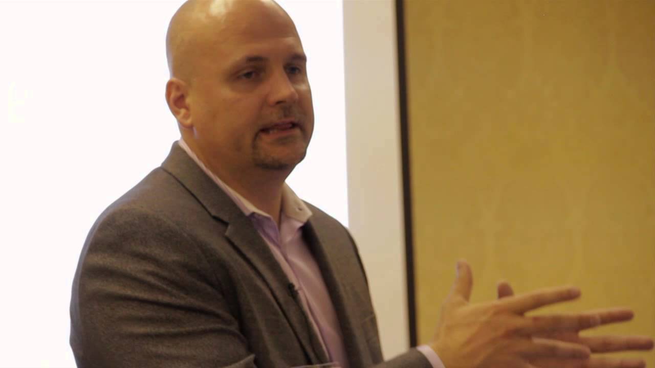 Using Photos to Increase a Property Management Website's Relevance