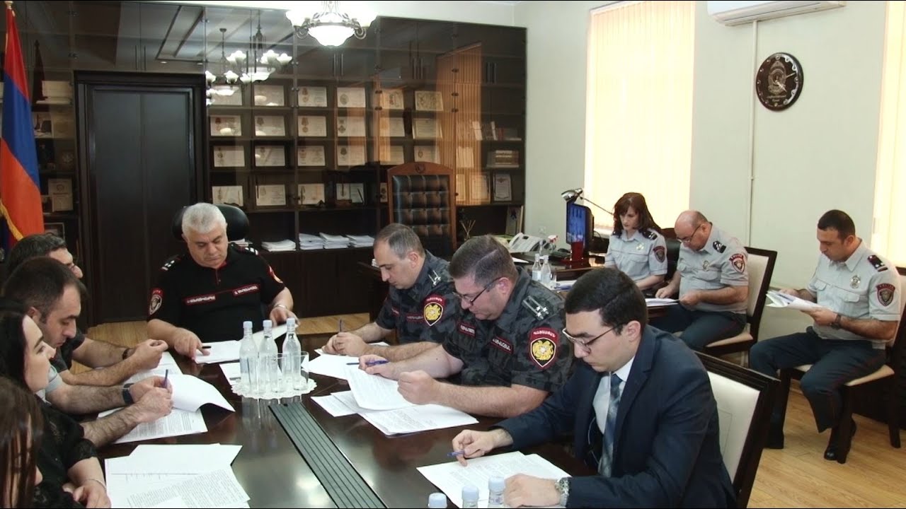 Կարգապահական հանձնաժողովի նիստում որոշվեց 3 ոստիկանի ազատել ծառայությունից