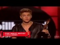 Miley Cyrus presents Justin Bieber at Billboard Awards for the Best Male Artist 2013