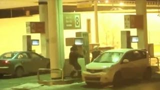Na russia – Mulher lava o carro com gasolina