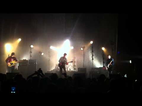 Arctic Monkeys - Evil Twin (Live @ The Pageant STL, 04.10.2011)