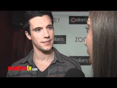 Drew Roy FALLING SKIES Interview at ZOOEY Magazine RELAUNCH Party Video 