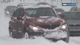 Последствия сильнейшего снегопада в Киеве