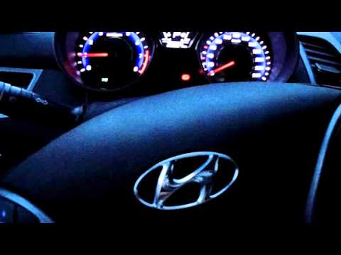 Hyundai Elantra 2014 г Стук при повороте руля на месте
