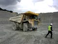 ENTREEDING.COM BIA levert eerste Komatsu PC3000 graafmachine in de Benelux