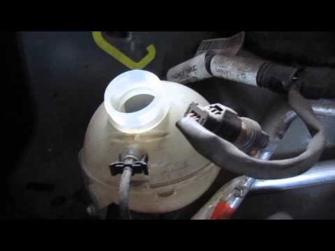 Remplir antigel si le ventilateur fonctionne Citroen Berlingo 2012 (Peugeot Tippi)