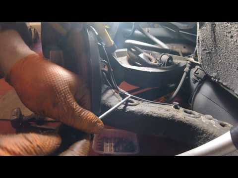 How to remove the BMW rear spring снять заднюю пружину BMW