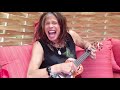 Steven Tyler sends a Hawaiian Birthday Message to Willie Nelson