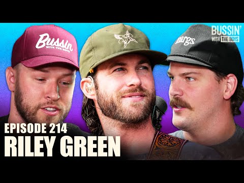 Picture of Riley Green being interviewed on the Bussin' with the boys podcast