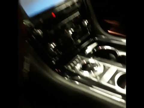 Emplacement du frein à main Jaguar XJ