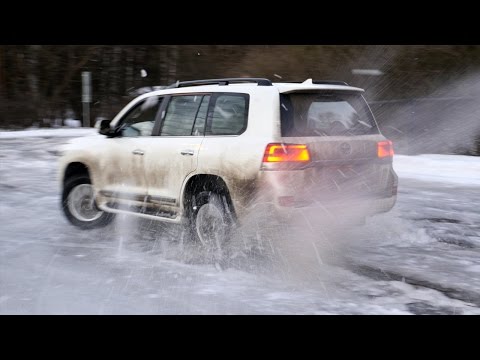 Land Cruiser 200 - крутим, вертим, что-то мутим.