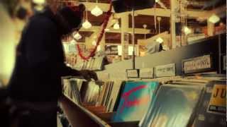 Moe Green - Keep On Movin' Moe Green - Keep On Movin'