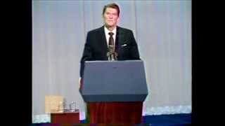 1980 Jimmy Carter Ronald Reagan GREAT DEBATE Jugate Souvenir Button 2693 