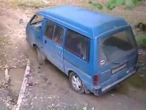 Nissan Vanette off-road Ниссан ванетт в лесу 4-к формат)