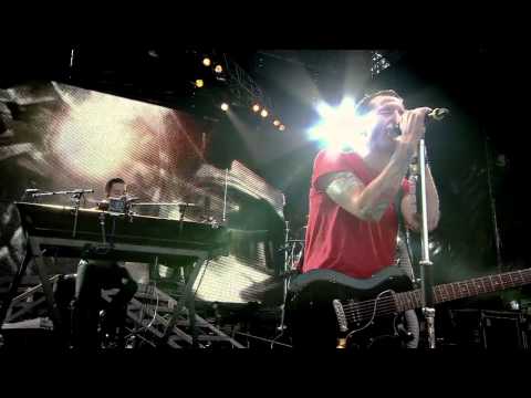 Linkin Park – “Iridescent” (live in Red Square)