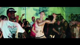 Machine Gun Kelly - Wild Boy (ft. Waka Flocka Flame) Machine Gun Kelly - Wild Boy (ft. Waka Flocka Flame)