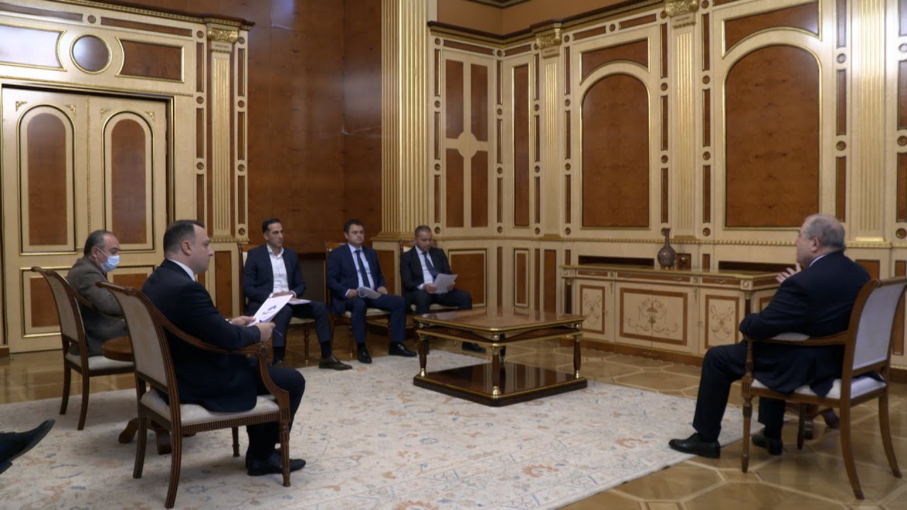 Президент Армении принял ответственных лиц сферы ВТ, экономики и исполнительного директора FAST