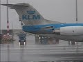 Impressie de-icing op Schiphol (spuiter view)