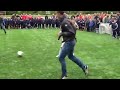 Robin Van Persie Freestyle - destroys a group of dutch kids