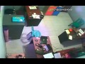 Mail bertato&kulit putih curi Laptop Acer&Toshiba milik Roda Sanggam Expedisi Samarinda jl.PM.Noor