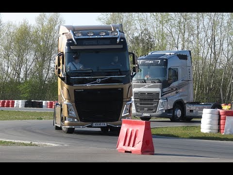 Пробуем чистые технологии Volvo Trucks на гоночном кольце