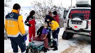Köyde mahsur kalan hastaların imdadına paletli ambulans yetişti