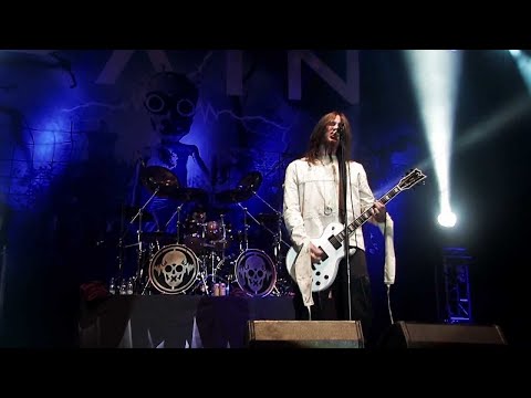 DIRTY WOMAN (Live @ Masters of Rock)