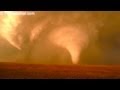 Violento tornado y espectacular granizo. Jaw-dropping, violent tornado hurling deadly softball hail! June 22, 2012