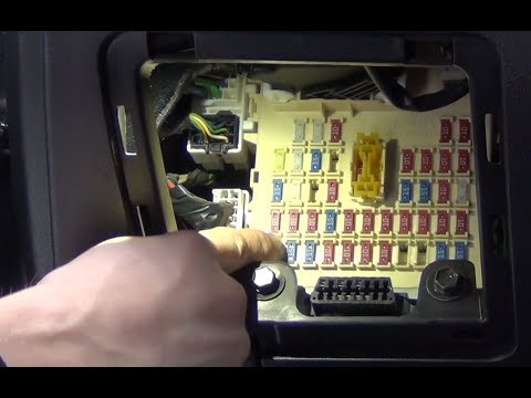 How to find KIA Magentis rear window washer relay