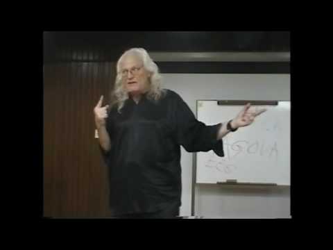 Copernicus lecture in Spanish at the Univ of Guayaquil, Ec. 4/23/02. Part 3.