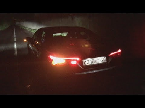 Ночной обзор Toyota Camry 2018 XV70