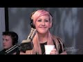 Ellie Goulding - Lights (Acoustic on Ryan Seacrest) | Performance | On Air With Ryan Seacrest