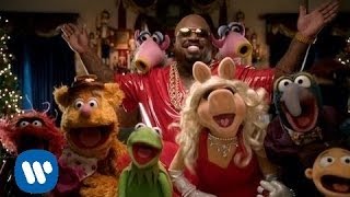 CeeLo Green Feat. The Muppets - All I Need Is Love [Official Music Video] 