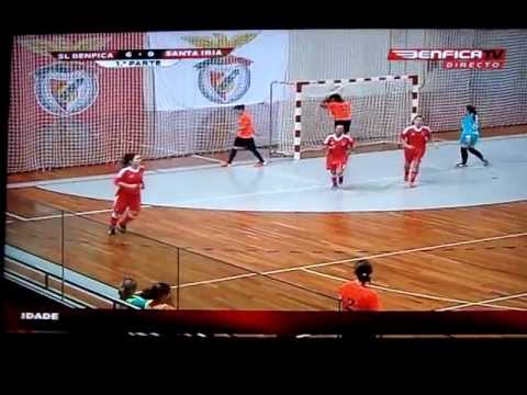 Jogadora do Benfica marca golaço!