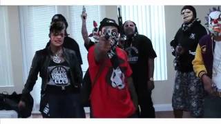 Master P - We Out Chea (ft. Bengie B, T.E.C, Gangsta Miss Chee) Master P - We Out Chea (ft. Bengie B, T.E.C, Gangsta Miss Chee)
