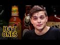 Martin Garrix Tests His Limits Eating Spicy Wings | Hot Ones Obrázok autora