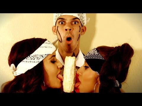 LiL MoCo - "SKONKAS" ( Robin Thicke - Blurred Lines PARODY )