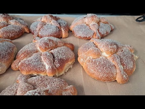 pan de muerto relleno de guayaba y camote