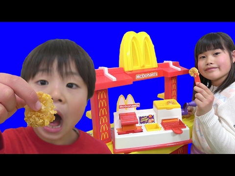 ポテトとジュースが作れるおもちゃでお料理したよ♫