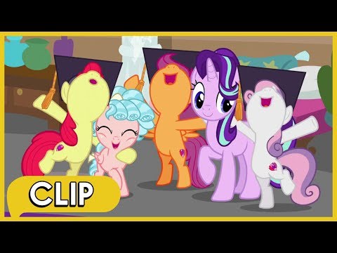 Las Crusaders se gradúan de la Escuela de la Amistad - MLP: La Magia de la Amistad [Español Latino]