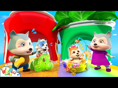 Baby Wants To Bathe With Mommy or Daddy?💦 | Baby Family Song | Wolfoo Kids Songs