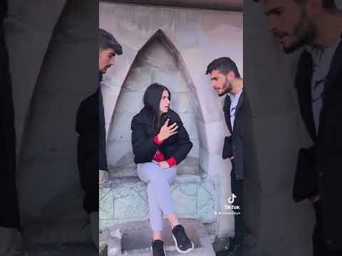 Bu kızı tanıyan çıkar mı 😂