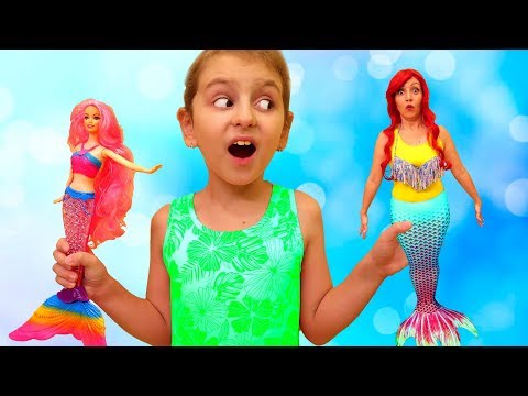 Kids Play with Magic Mermaid Mom from Super Elsa