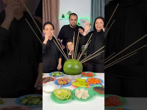 تحدي البطيخه🍉🍉🍉مش مصدق اللي طلع لي🥳🍒🥳#shorts #أبوالعيال