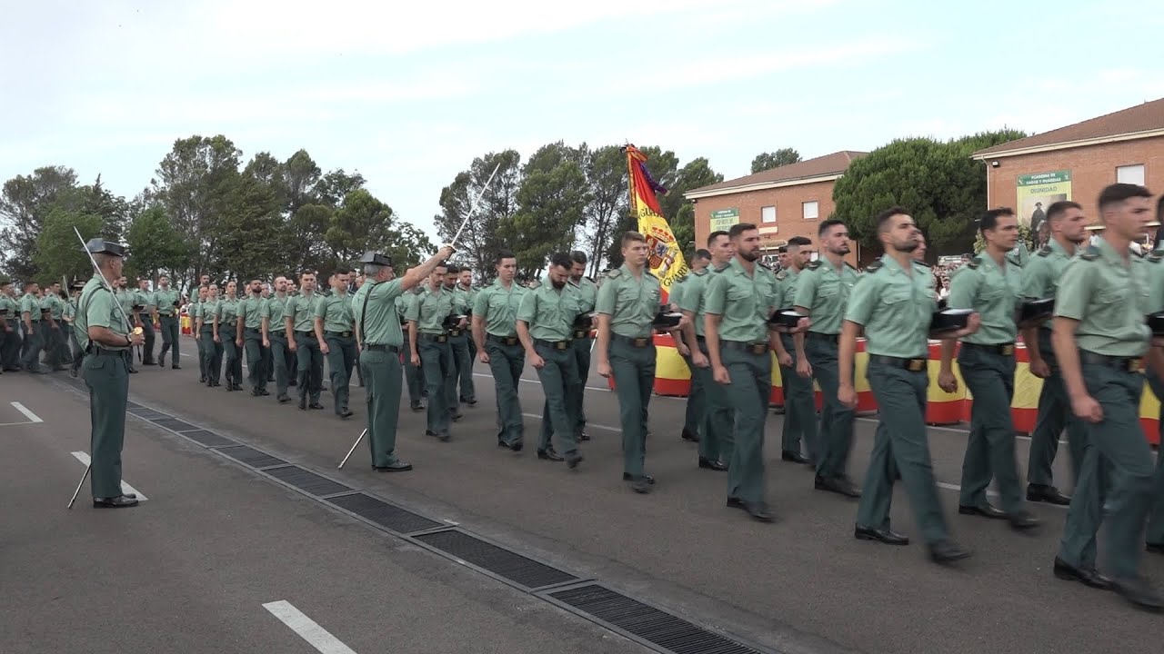 Academia de Cabos y Guardias de la G.C. de Baeza · Entrega despachos 130ª Promoción